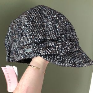Batmar Adele newsboy cap